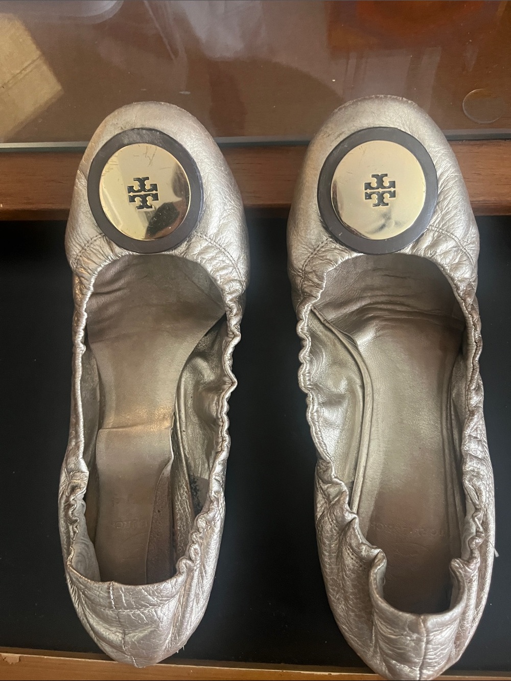 Tory Burch Metallic Gold Logo Ballet Flats
Size 9